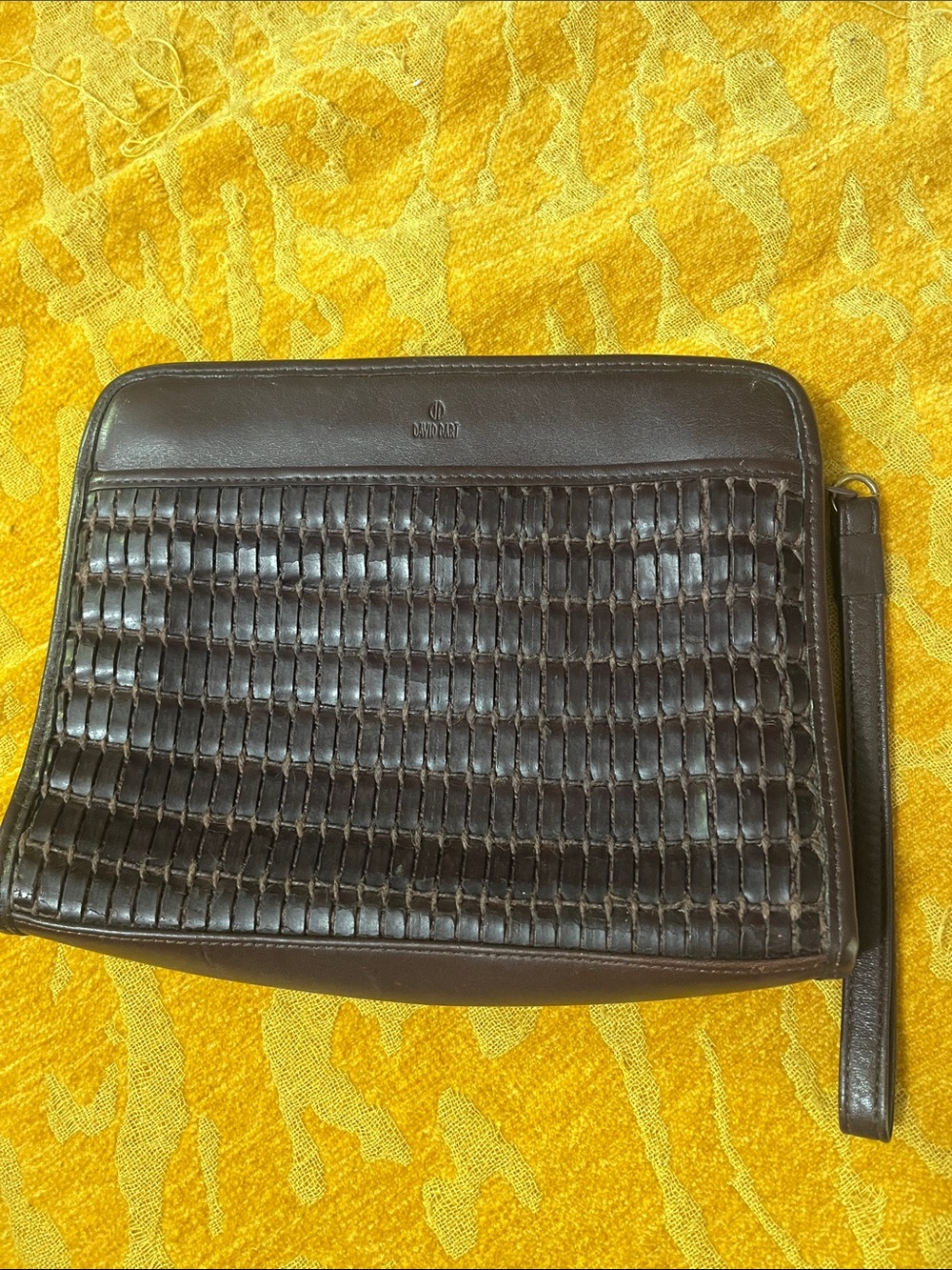 Women’s David Dart clutch